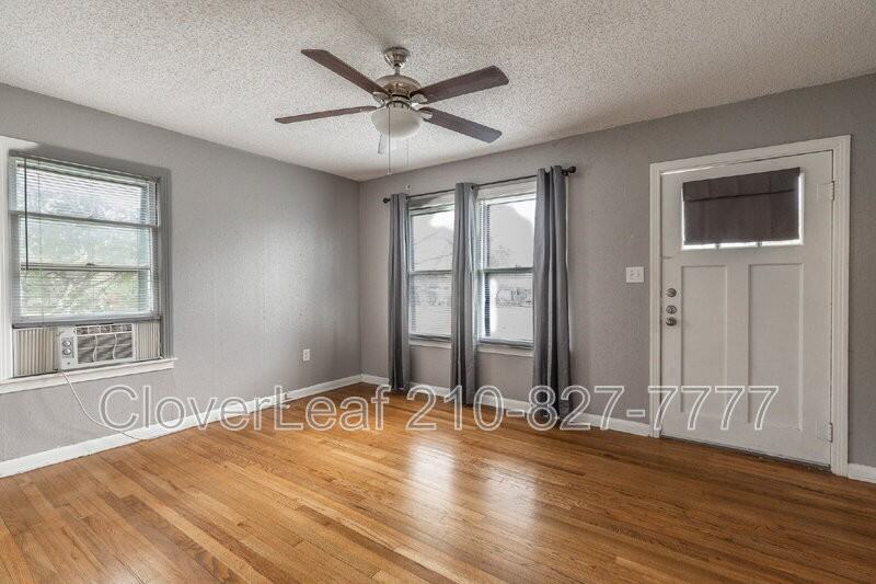 295 N Peach Ave - Photo 3 of 28