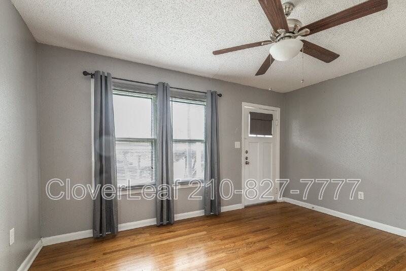 295 N Peach Ave - Photo 4 of 28