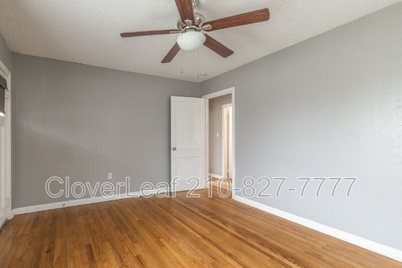 295 N Peach Ave - Photo 5 of 28