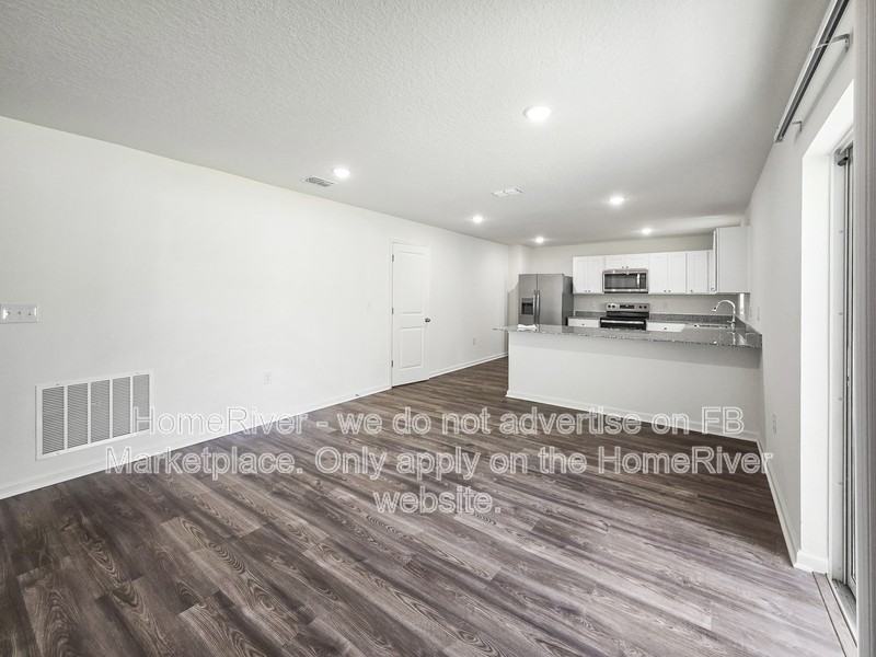 2210 Nw 23rd Rd - Photo 2 of 20