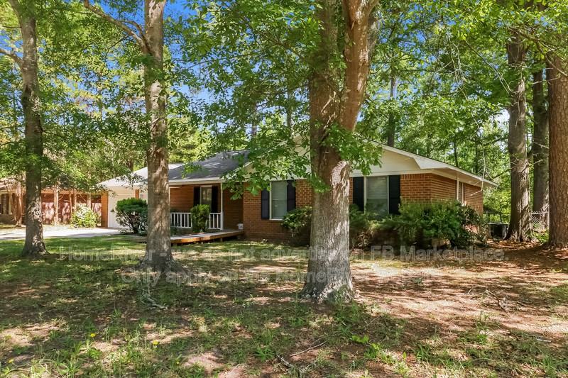 1670 Crowndale Dr - Photo 2 of 21