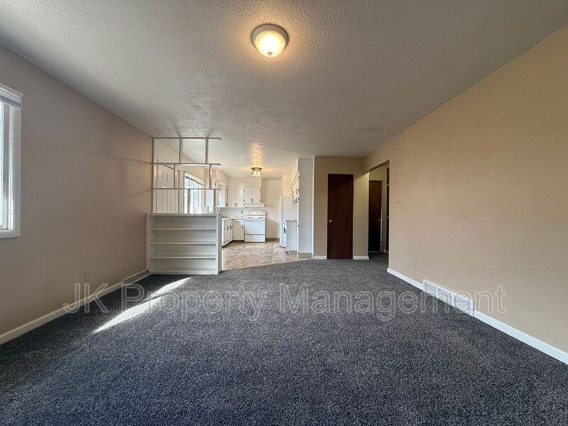 3108 9th Ave N #1FRNT - Photo 5 of 41