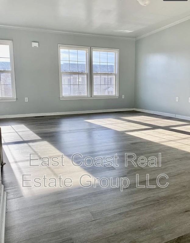 27 Dunlap Dr - Photo 3 of 7