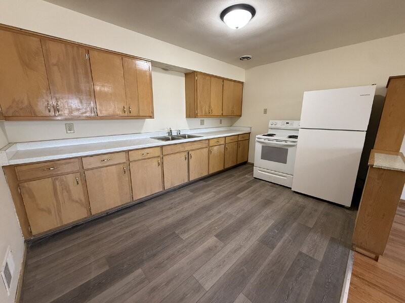 1717 Blossom Ln #4 - Photo 4 of 13