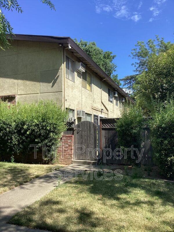 2743 2nd Ave #7 - Photo 2 of 12