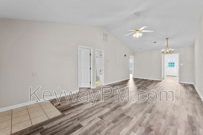 669 Brook Trl - Photo 3 of 19