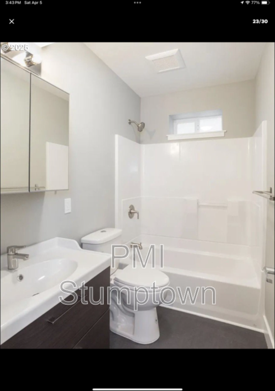 5036 Ne 12th Ave #B - Photo 5 of 8