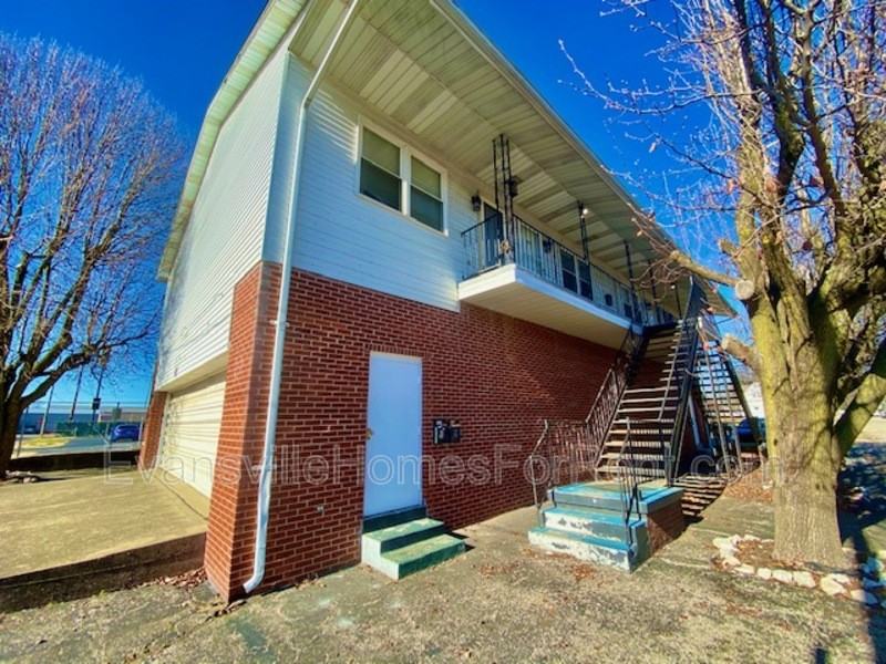 204 N Lafayette Ave - Photo 6 of 6