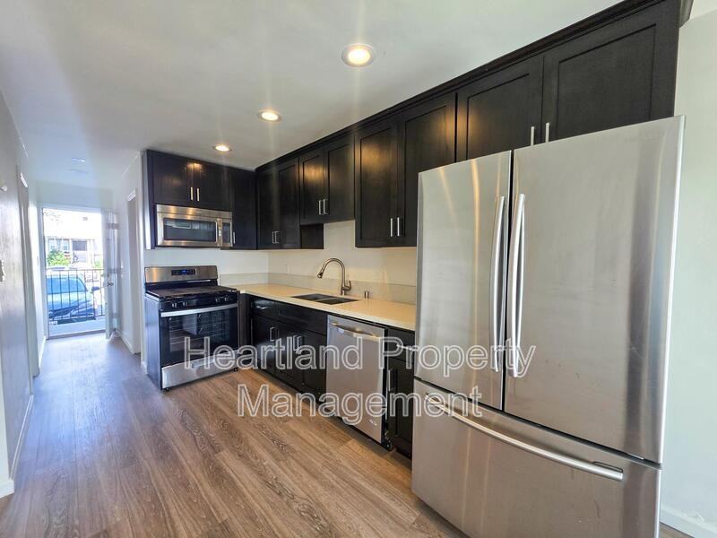 6557 Tait St #3 - Photo 2 of 5