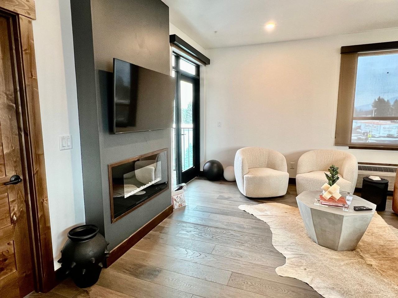 510 Nucleus Ave. - Photo 2 of 50