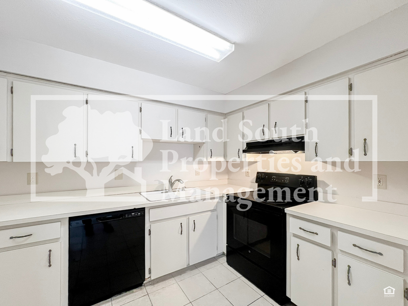 250 Village View Ln - Photo 6 of 16