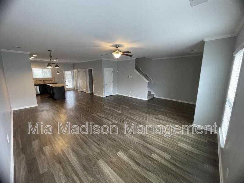 115 Reese Way - Photo 3 of 21