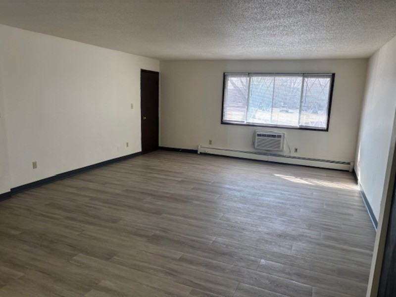 168 Morningside Dr - Photo 4 of 33