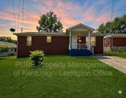 featured image of 200 Madison Ave