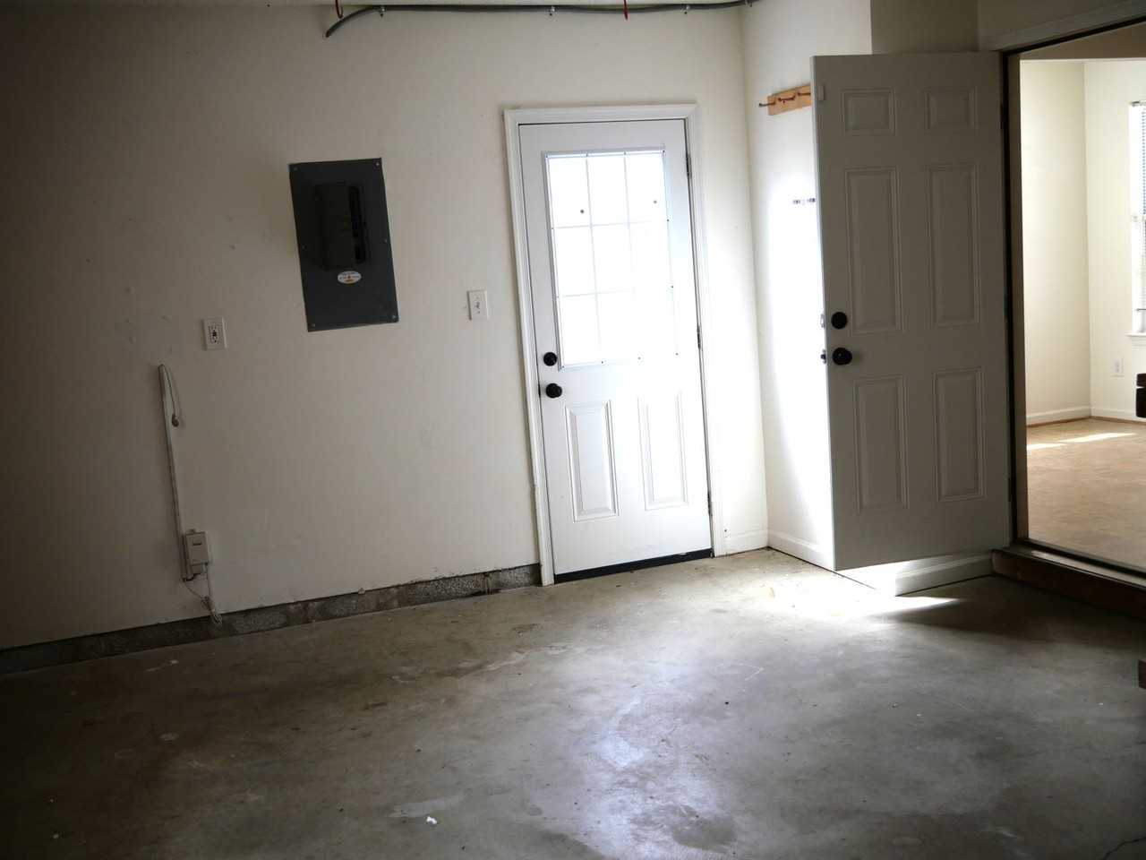 113 Amelia Ct - Photo 7 of 27