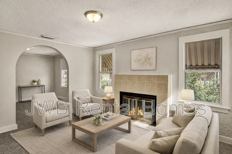 1171 W 12th St - Photo 5 of 17