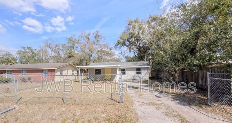 9023 Madison Ave - Photo 2 of 16