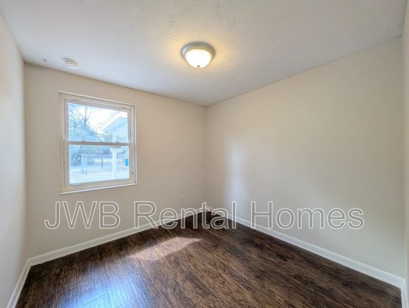 9023 Madison Ave - Photo 7 of 16