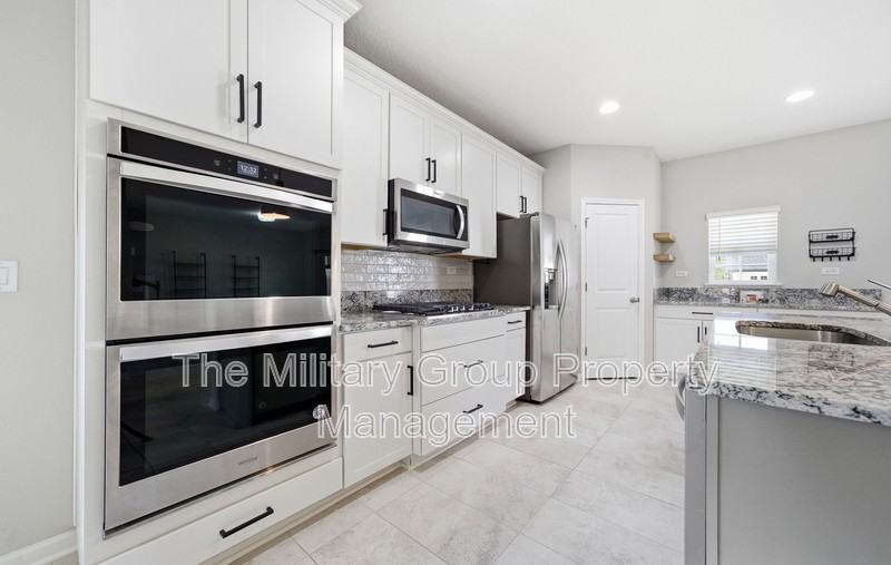 253 Clarys Run - Photo 5 of 50