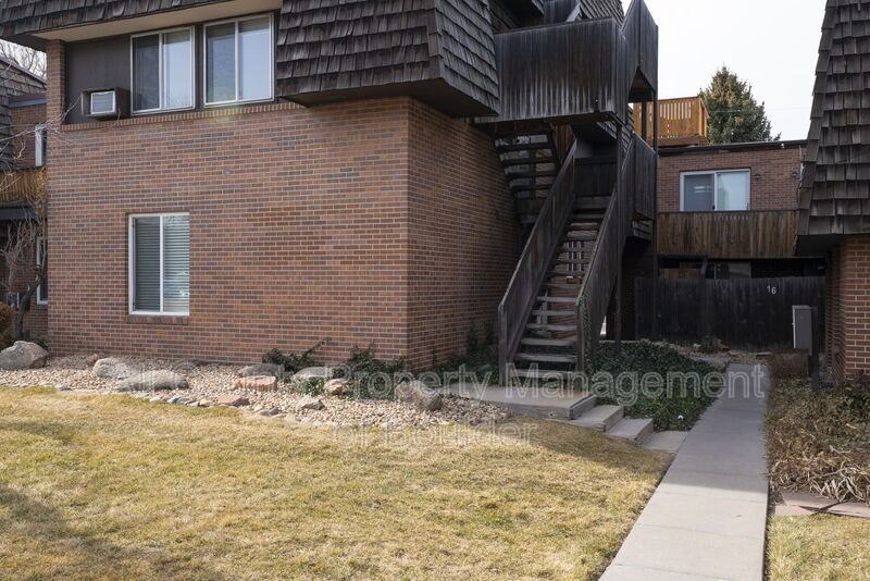 745 Thomas Dr #14 - Photo 2 of 15