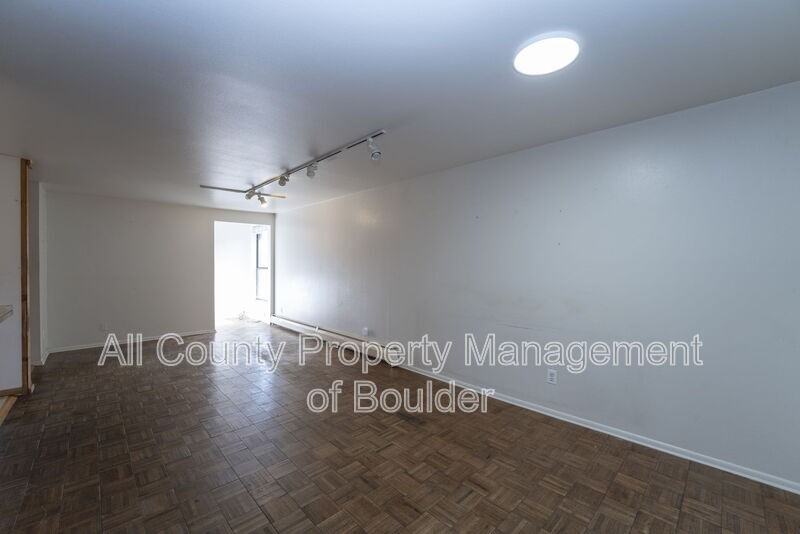 745 Thomas Dr #14 - Photo 6 of 15