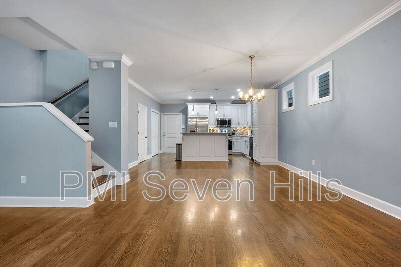 828 N Duval St - Photo 6 of 24