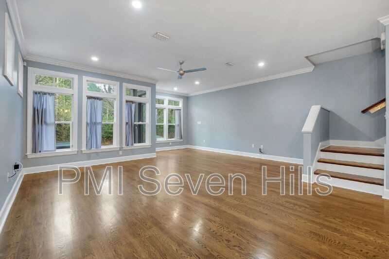 828 N Duval St - Photo 7 of 24