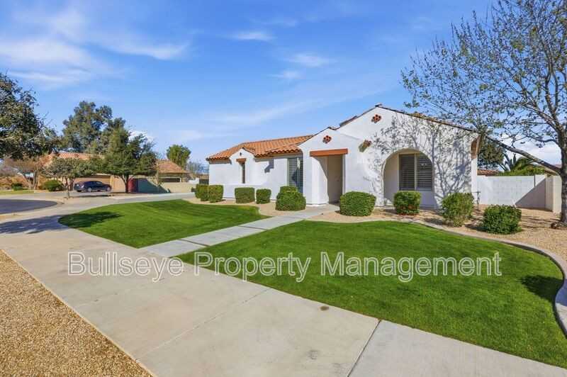 19244 E Rosa Rd - Photo 2 of 48