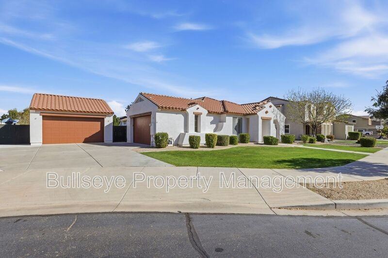 19244 E Rosa Rd - Photo 3 of 48