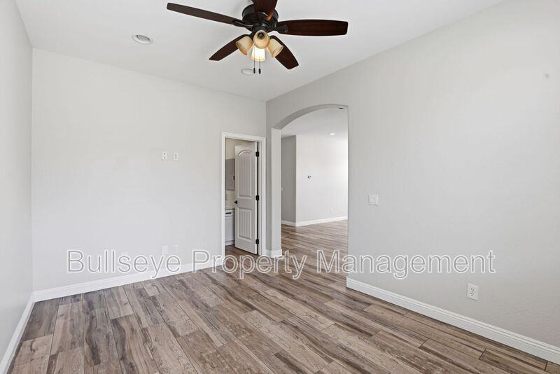 19244 E Rosa Rd - Photo 7 of 48