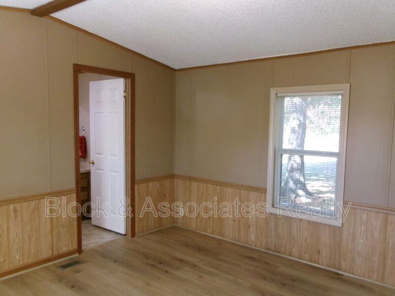 6991 - Photo 2 of 19