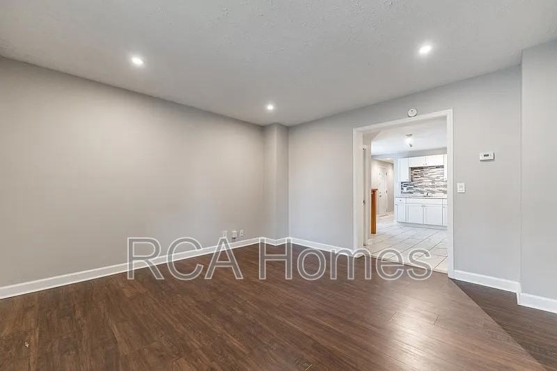 1029 Saint Paul St - Photo 2 of 15