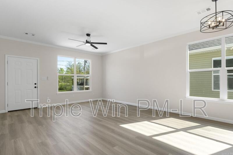 3401 W 17th St - Photo 4 of 41