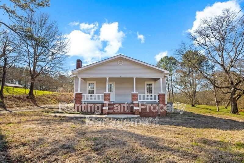 1630 Virginia Ln - Photo 3 of 20