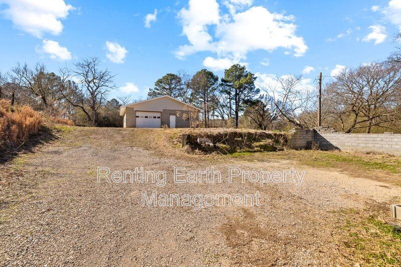 1630 Virginia Ln - Photo 7 of 20