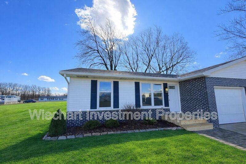 2588 E Bluelick Rd - Photo 2 of 9