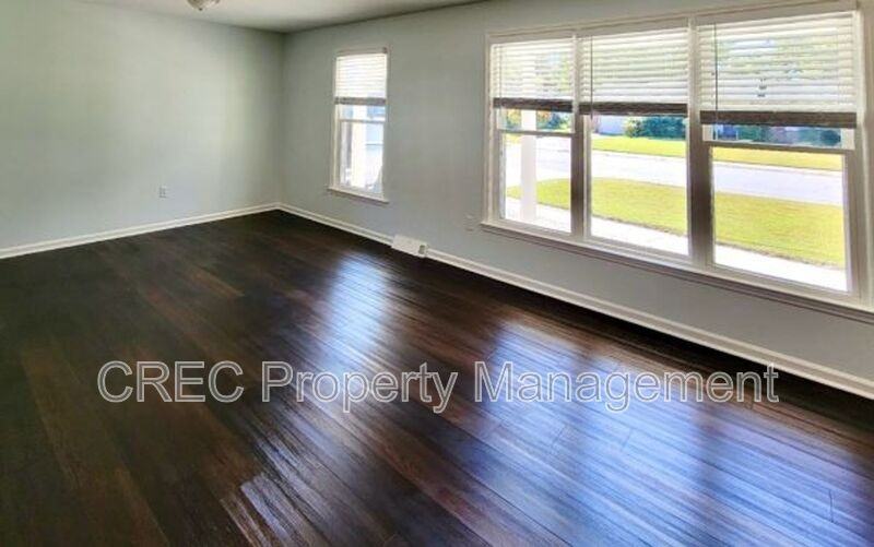 7744 Allwood Ave - Photo 4 of 32