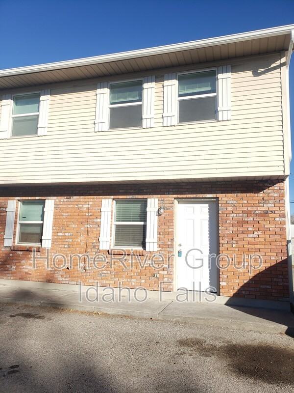 1753 Grandview Dr #4 - Photo 2 of 18