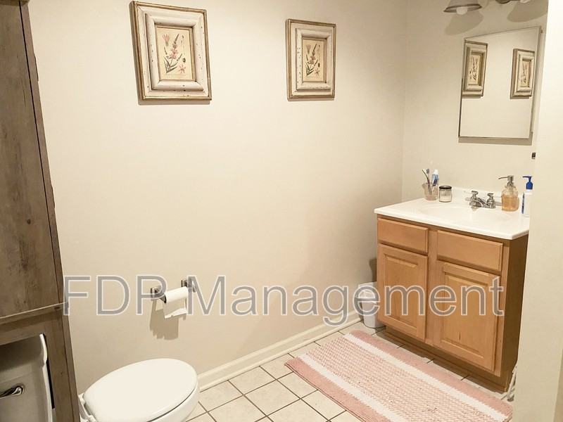 660 East Ave #305 - Photo 6 of 13