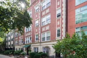 featured image of 511 W Melrose St #212