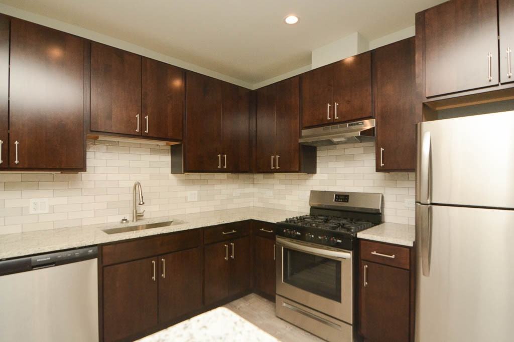 1147 Maple Ave #2 - Photo 3 of 21