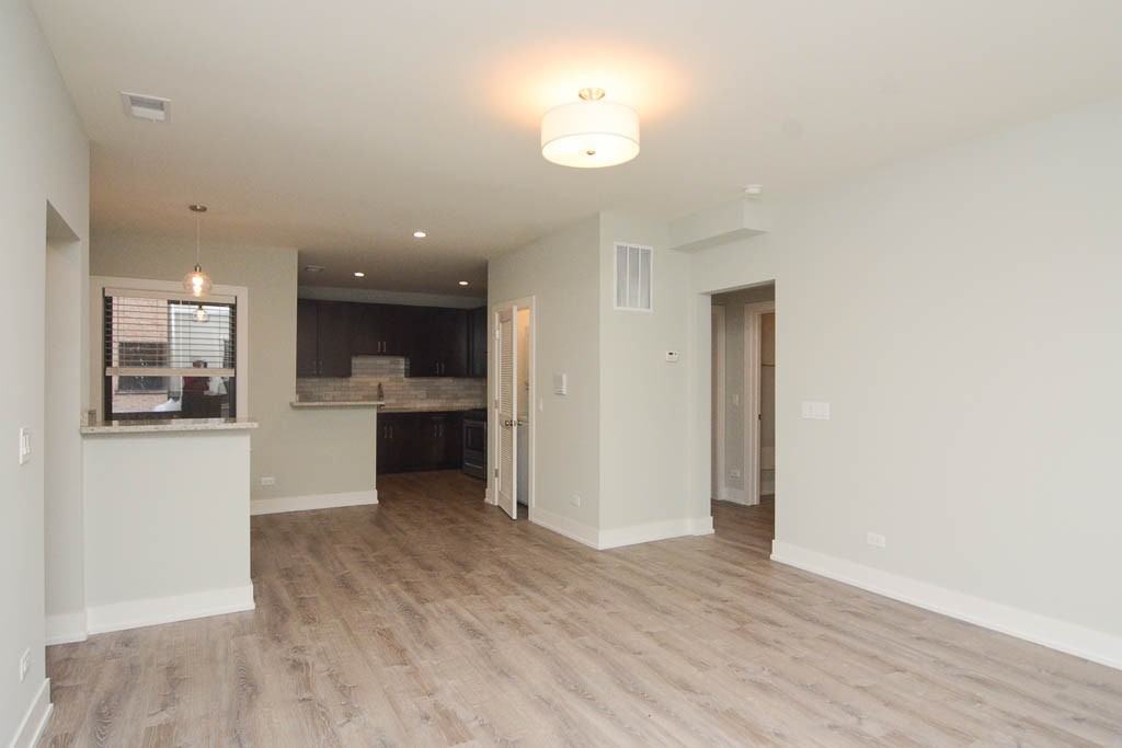 1147 Maple Ave #2 - Photo 7 of 21