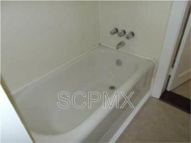 1920 Calvert St - Photo 4 of 10