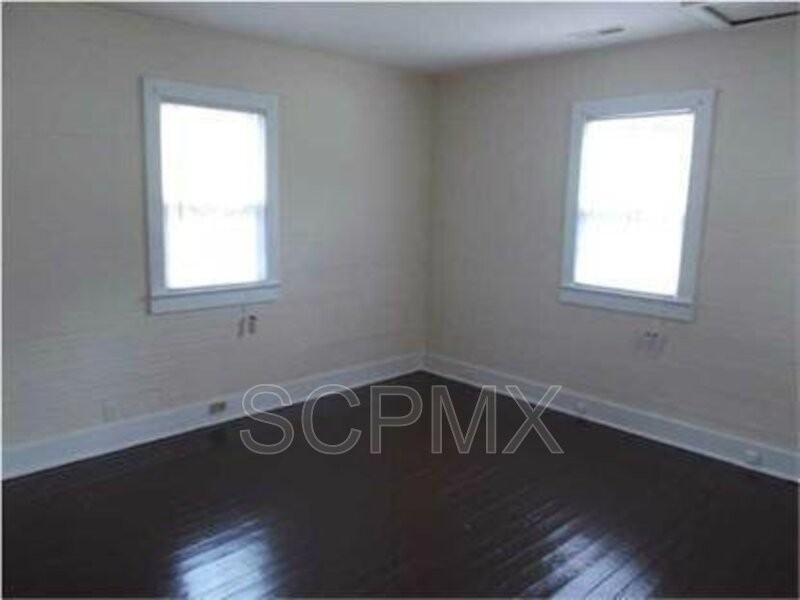 1920 Calvert St - Photo 6 of 10