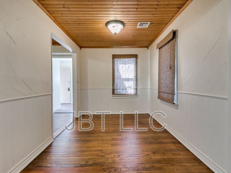 224 W Ercoupe Dr - Photo 4 of 26