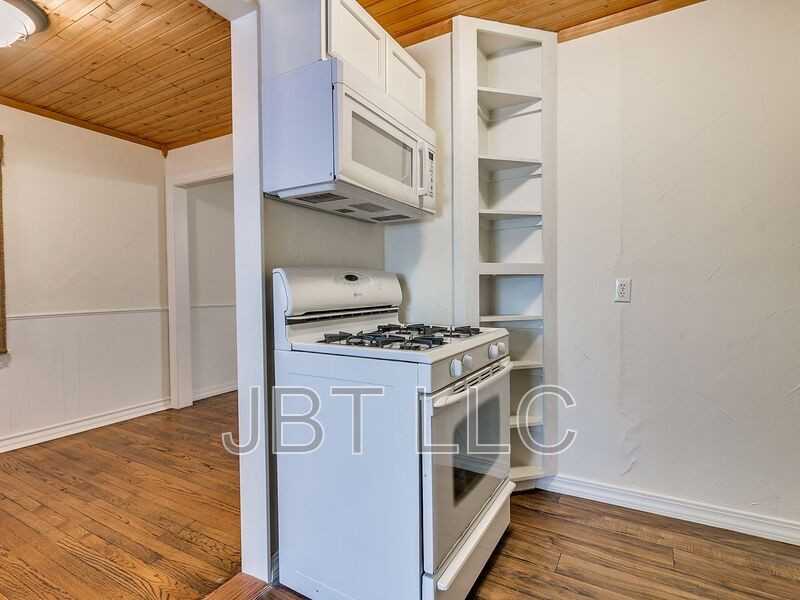 224 W Ercoupe Dr - Photo 7 of 26