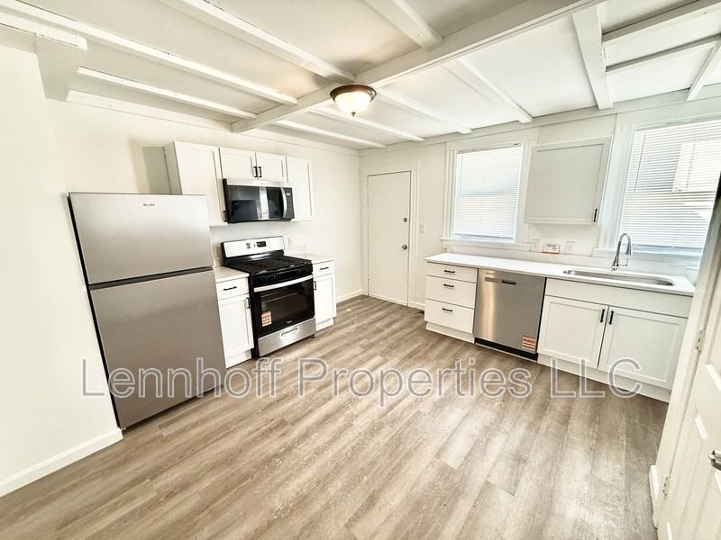 27 Hilton St - Photo 3 of 13