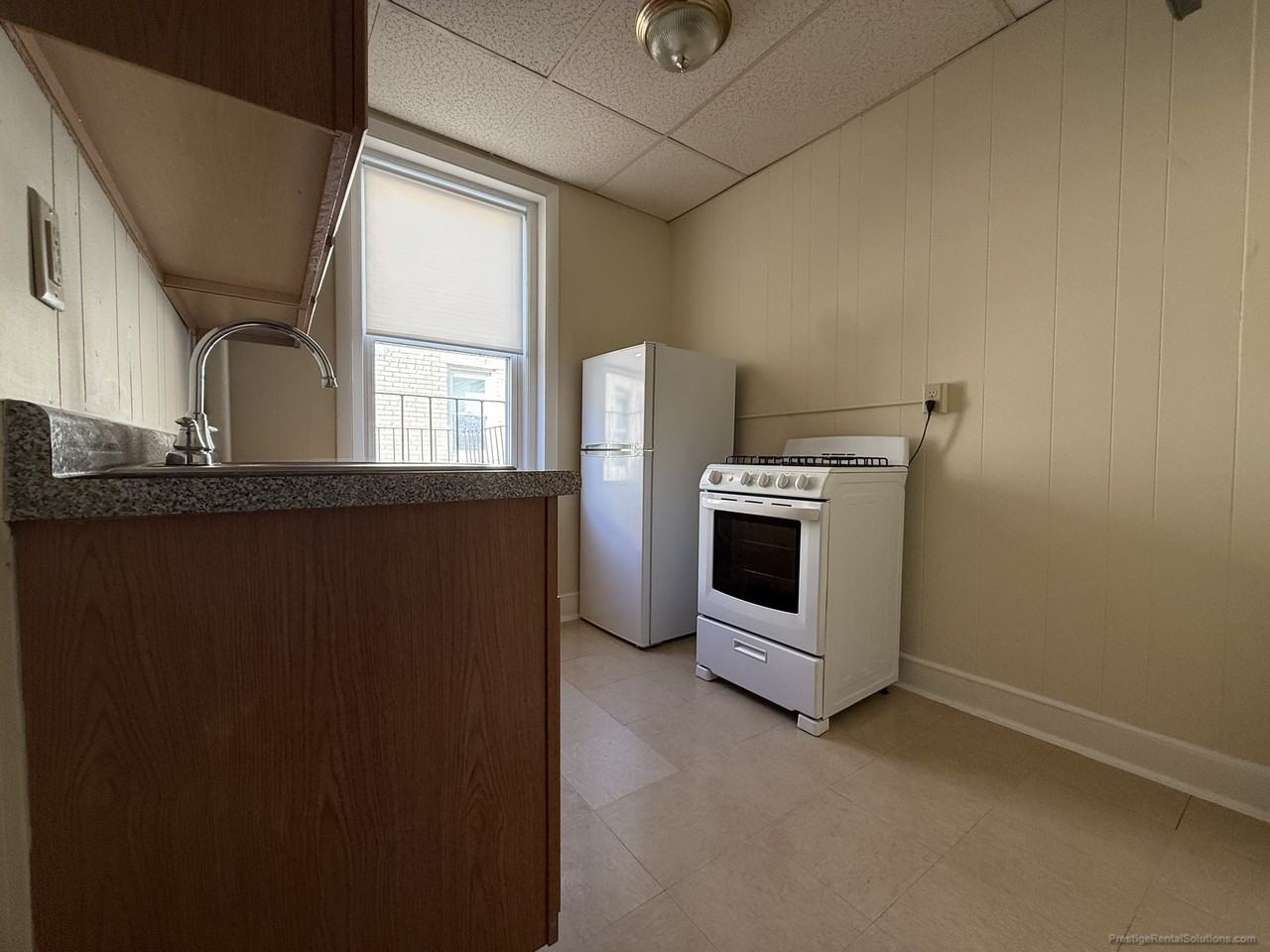 Gordon St #18 - Photo 4 of 20