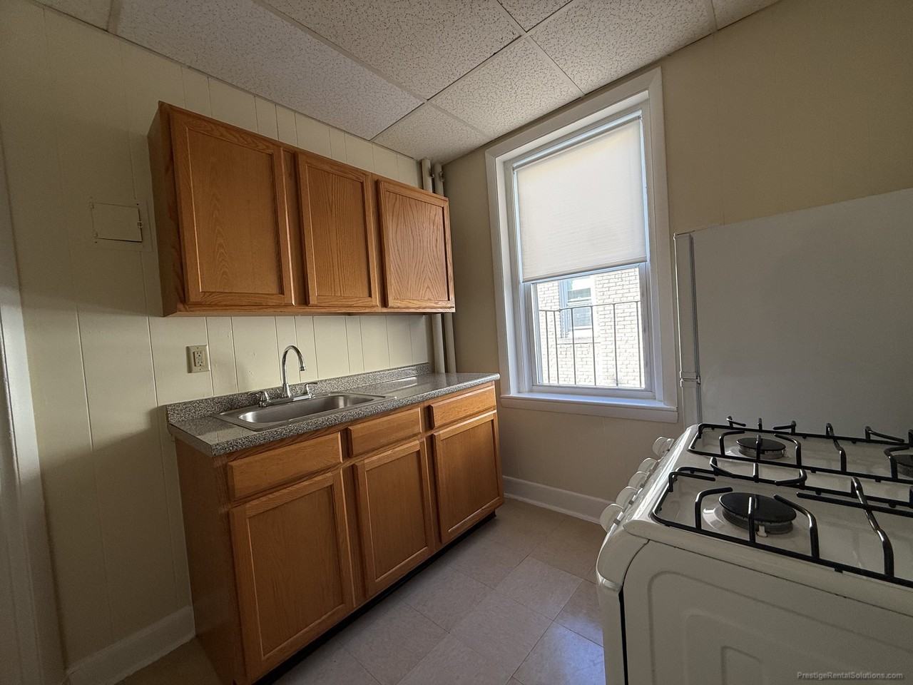 Gordon St #18 - Photo 6 of 20