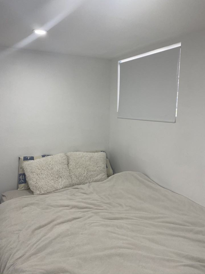 417 Markham St - Photo 2 of 10